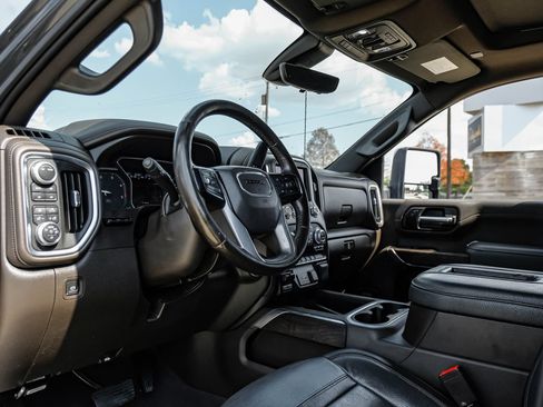 Used 2020 GMC Sierra 2500 Denali w/ Denali Ultimate Package AWD/4WD image 3