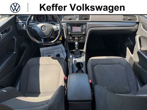 Used 2016 Volkswagen Passat 1.8T R-Line FWD image 28