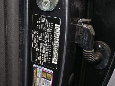 Used 2023 Kia Sorento SX image 21