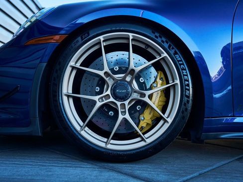 Used 2023 Porsche 911 GT3 RWD image 3