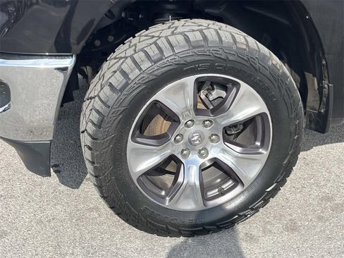 Used 2024 RAM 1500 Laramie image 9