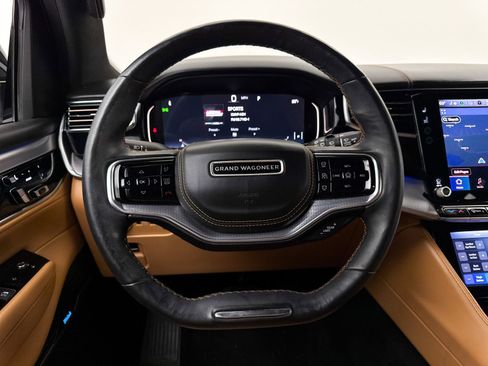 Used 2022 Jeep Grand Wagoneer Series III w/ Flexible Seating Group image 38