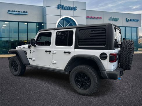 Used 2023 Jeep Wrangler Unlimited Rubicon 4xe image 3