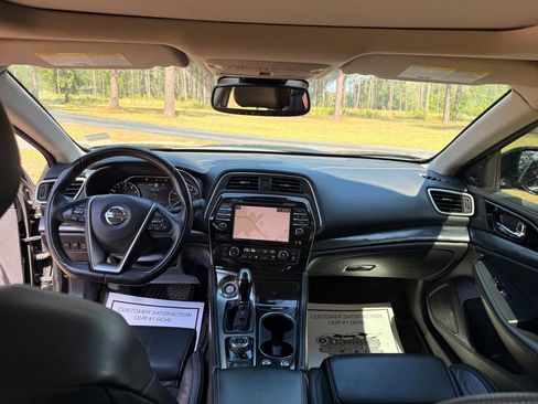 Used 2021 Nissan Maxima Platinum FWD image 14