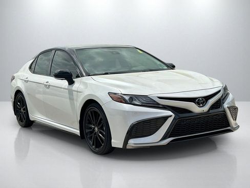 Used 2024 Toyota Camry XSE w/ Navigation Package image 3