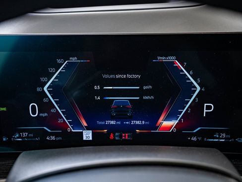 Certified 2024 BMW X5 xDrive50e w/ Executive Package image 30