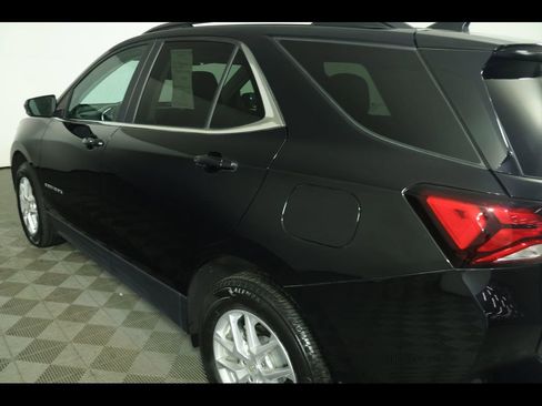 Used 2023 Chevrolet Equinox LT image 22