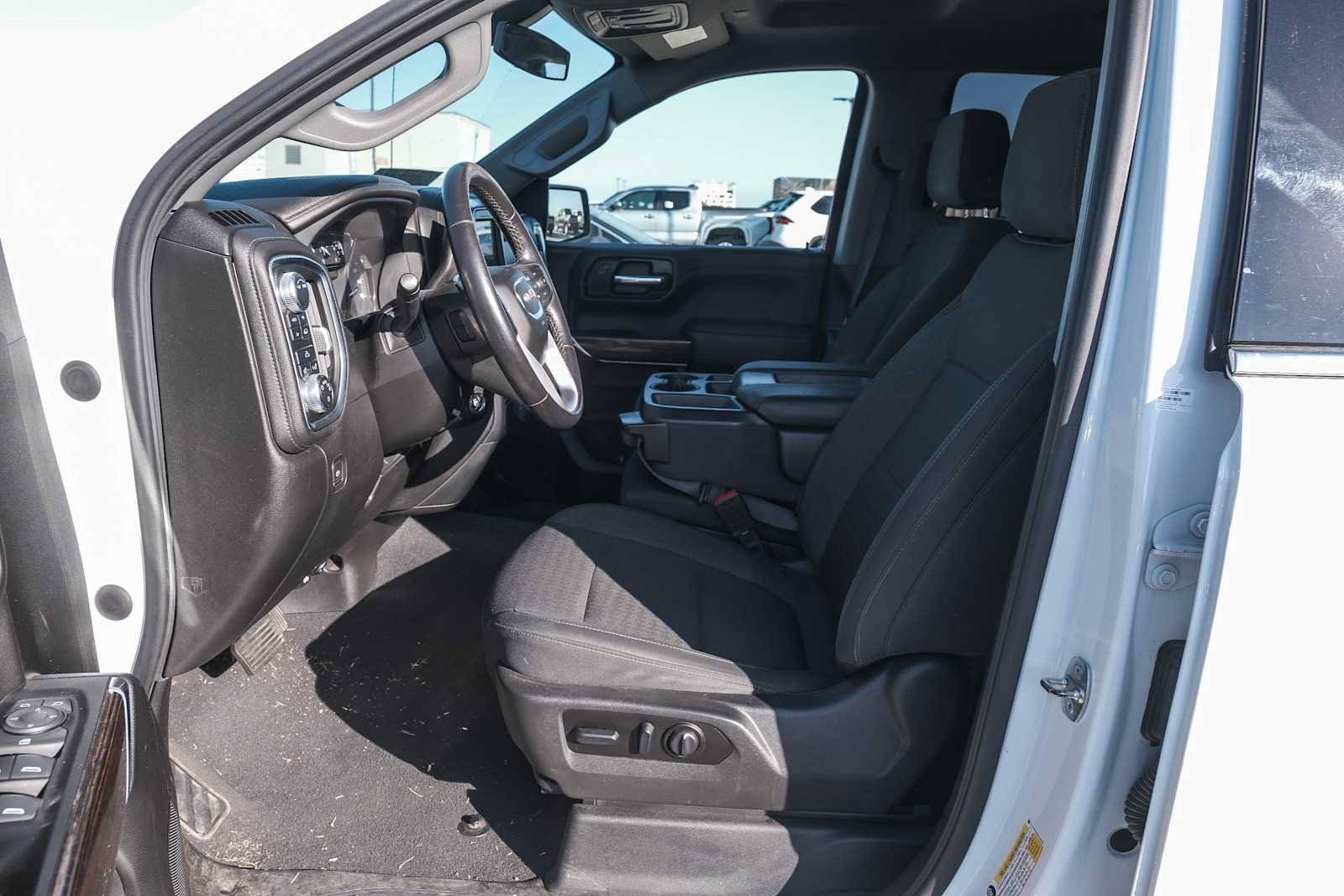 Used 2022 GMC Sierra 1500 SLE AWD/4WD image 19