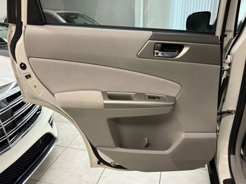 Used 2010 Subaru Forester 2.5X Limited image 17