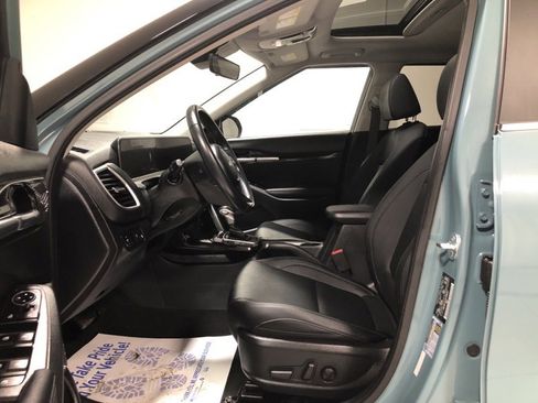 Used 2024 Kia Seltos EX image 19