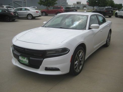 Used 2021 Dodge Charger SXT w/ Plus Group AWD/4WD image 4