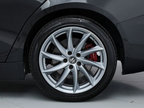 Used 2022 Alfa Romeo Giulia Sprint RWD image 22