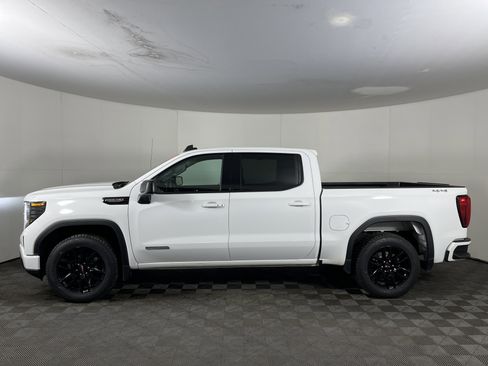 Used 2024 GMC Sierra 1500 Elevation image 3