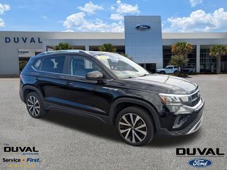 Used 2024 Volkswagen Taos SE video 1