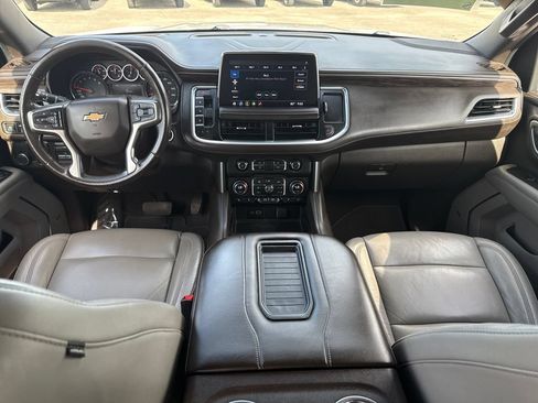 Used 2021 Chevrolet Tahoe LT w/ LT Signature Package RWD image 6
