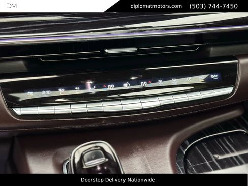 Used 2023 Cadillac Escalade V image 29