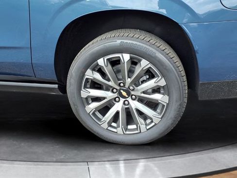 New 2026 Chevrolet Suburban High Country AWD/4WD image 16