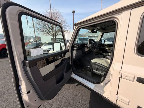 New 2025 INEOS Grenadier AWD/4WD image 9