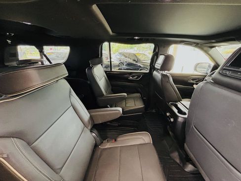 Used 2023 GMC Yukon XL SLT AWD/4WD image 39