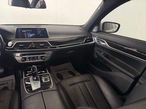 Used 2018 BMW 740i 740i image 23