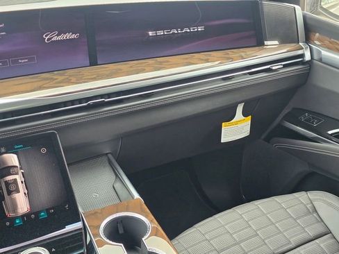 New 2026 Cadillac Escalade Platinum Sport image 20