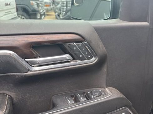 Certified 2024 GMC Sierra 1500 SLT image 10