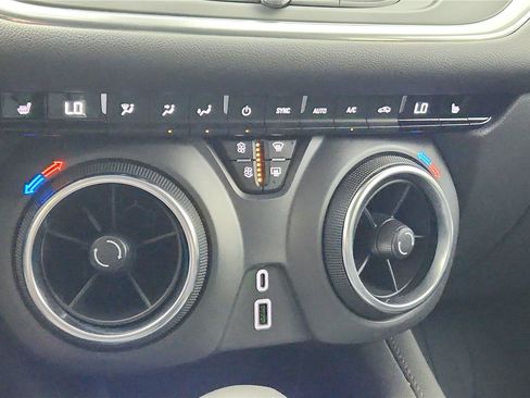 Used 2021 Chevrolet Blazer LT image 38