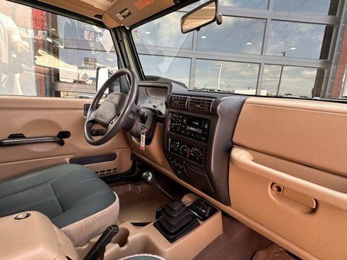 Used 1999 Jeep Wrangler Sahara AWD/4WD image 12