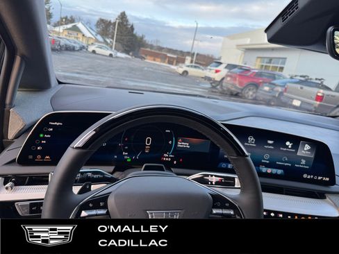 New 2026 Cadillac Optiq Sport 1 w/ LPO, Floor Liner Package image 25