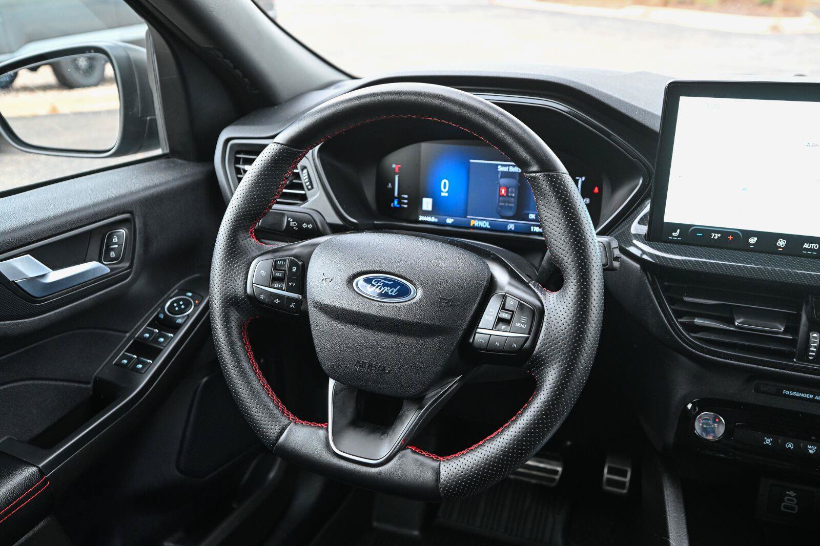 Used 2024 Ford Escape ST-Line w/ Tech Pack #1 AWD/4WD image 32