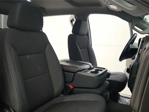 Used 2021 Chevrolet Silverado 1500 LT AWD/4WD image 38