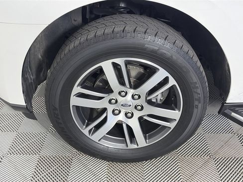 Certified 2022 Ford Expedition XLT image 8