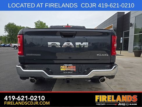New 2026 RAM 1500 4x4 Crew Cab image 4