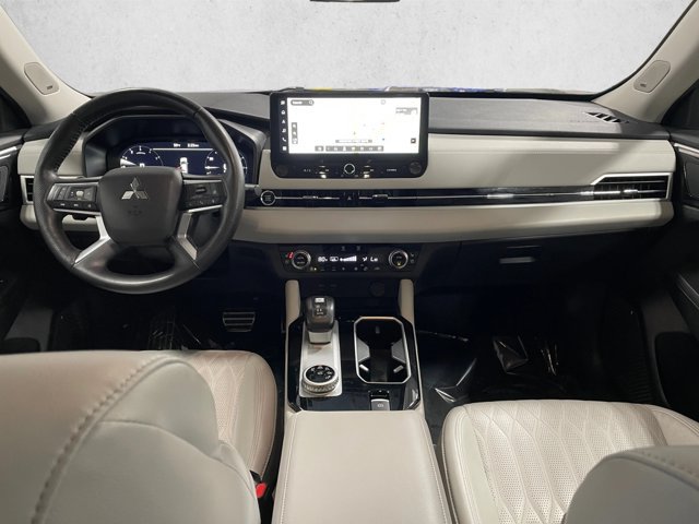 Used 2025 Mitsubishi Outlander SEL FWD image 19