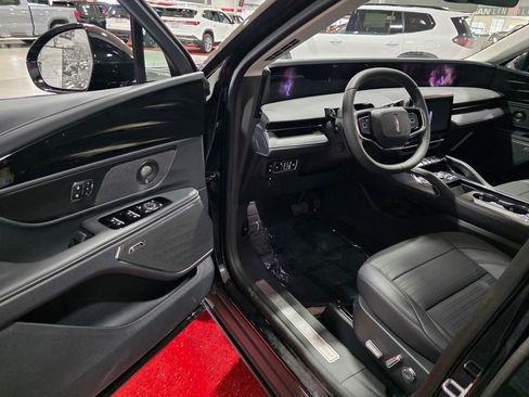 New 2026 Lincoln Nautilus Reserve image 12