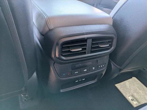 Used 2024 Honda Pilot EX-L image 23