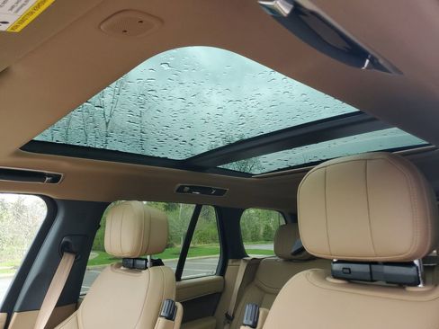 New 2026 Land Rover Range Rover SE AWD/4WD image 11