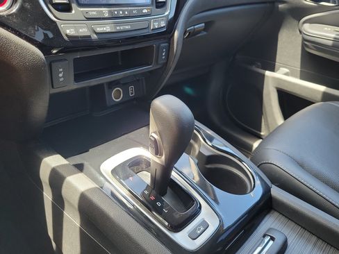 Used 2019 Honda Ridgeline RTL-E image 27
