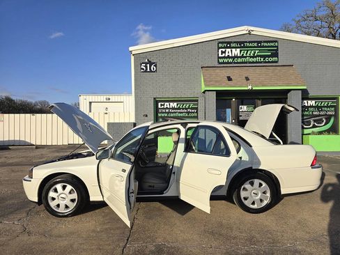 Used 2004 Lincoln LS RWD image 50