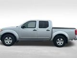 Used 2011 Nissan Frontier SV w/ SV Premium Utility Pkg image 2