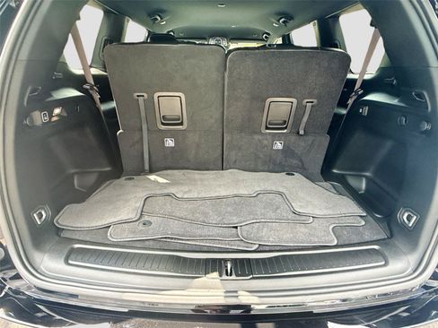 Used 2025 Jeep Grand Cherokee L Limited w/ Black Appearance Package RWD image 26