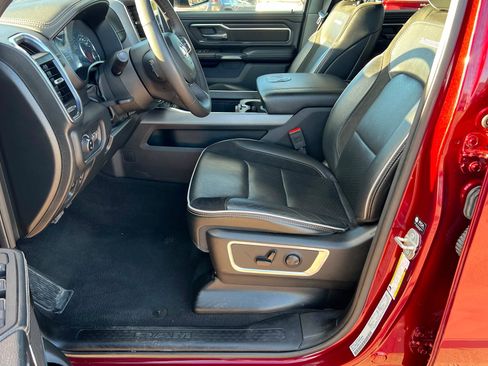 Used 2025 RAM 1500 Laramie image 17