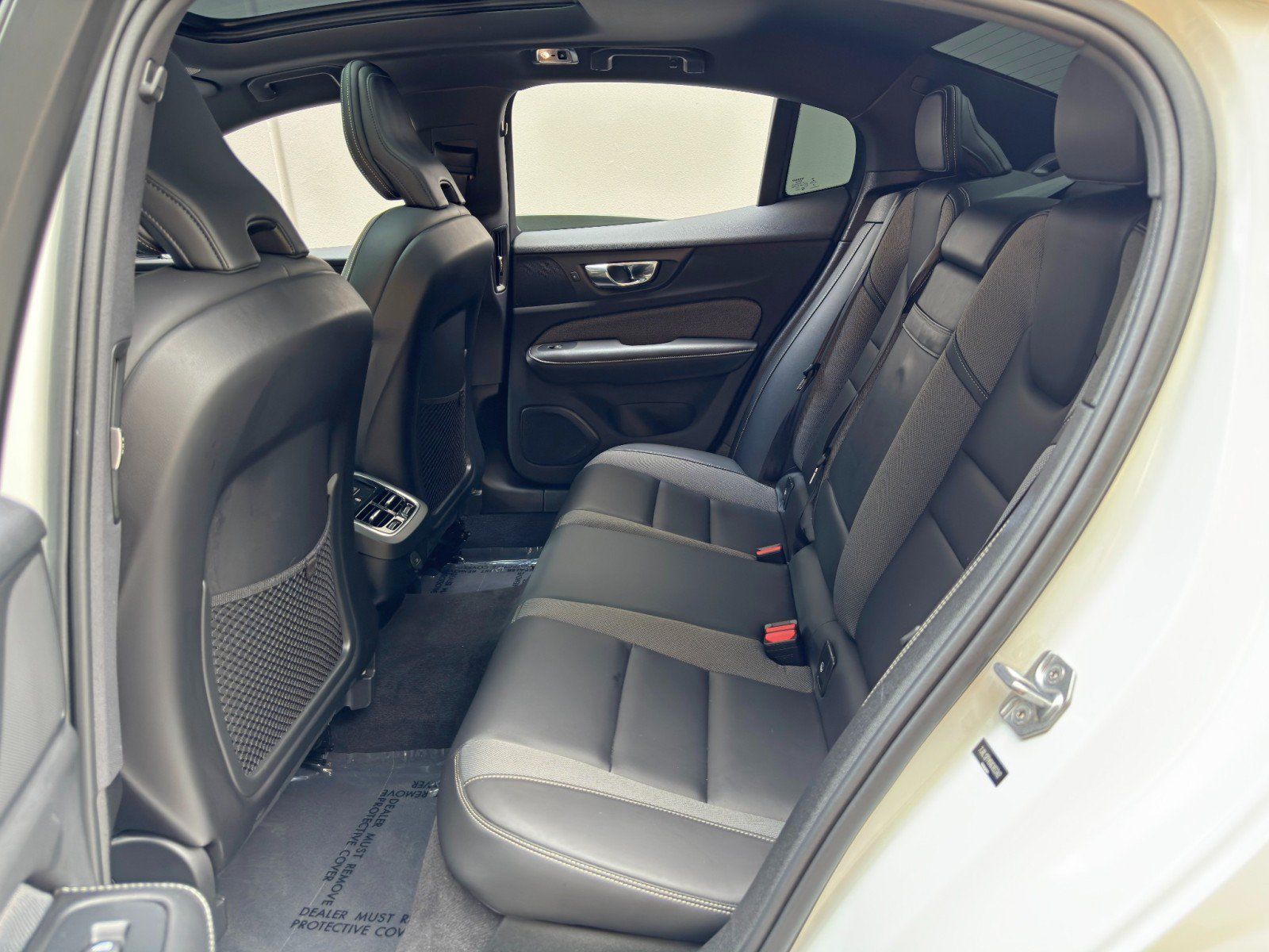 Used 2022 Volvo S60 B5 R-Design w/ Climate Package FWD image 38
