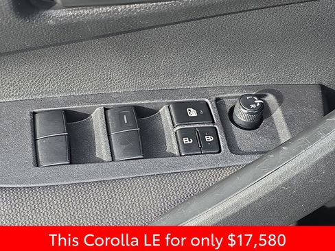 Used 2023 Toyota Corolla LE image 34