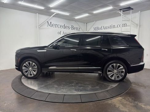 Used 2026 Cadillac Vistiq Luxury w/ LPO, Floor Liner Package image 4