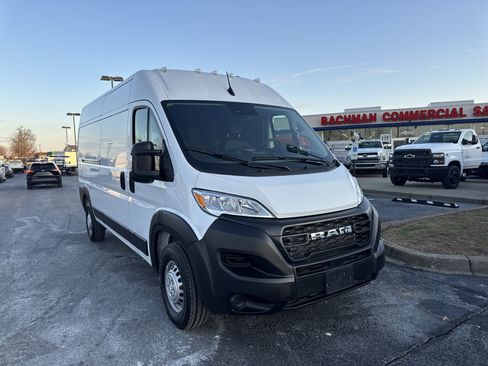 Used 2024 RAM ProMaster 2500 image 2