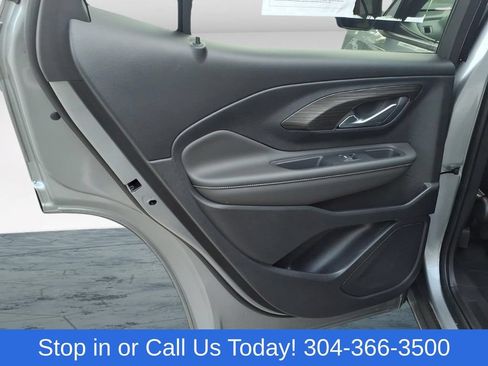 Used 2023 GMC Terrain SLE w/ Elevation Edition AWD/4WD image 12