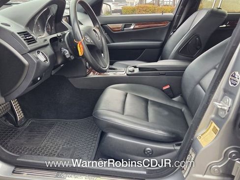 Used 2011 Mercedes-Benz C 300 Sedan image 5