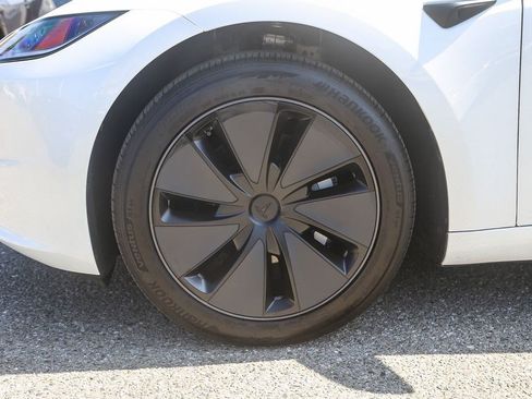 Used 2025 Tesla Model 3 Long Range RWD image 11