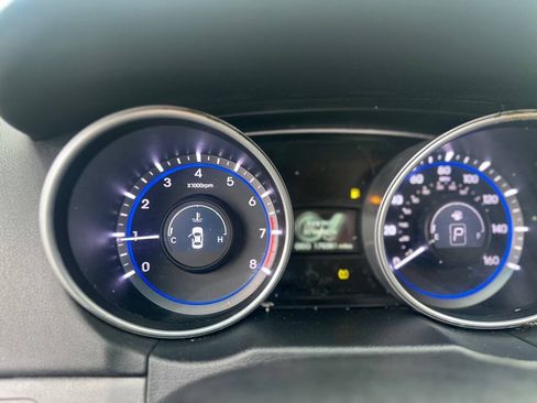 Used 2012 Hyundai Sonata Limited w/ Navigation Pkg FWD image 17